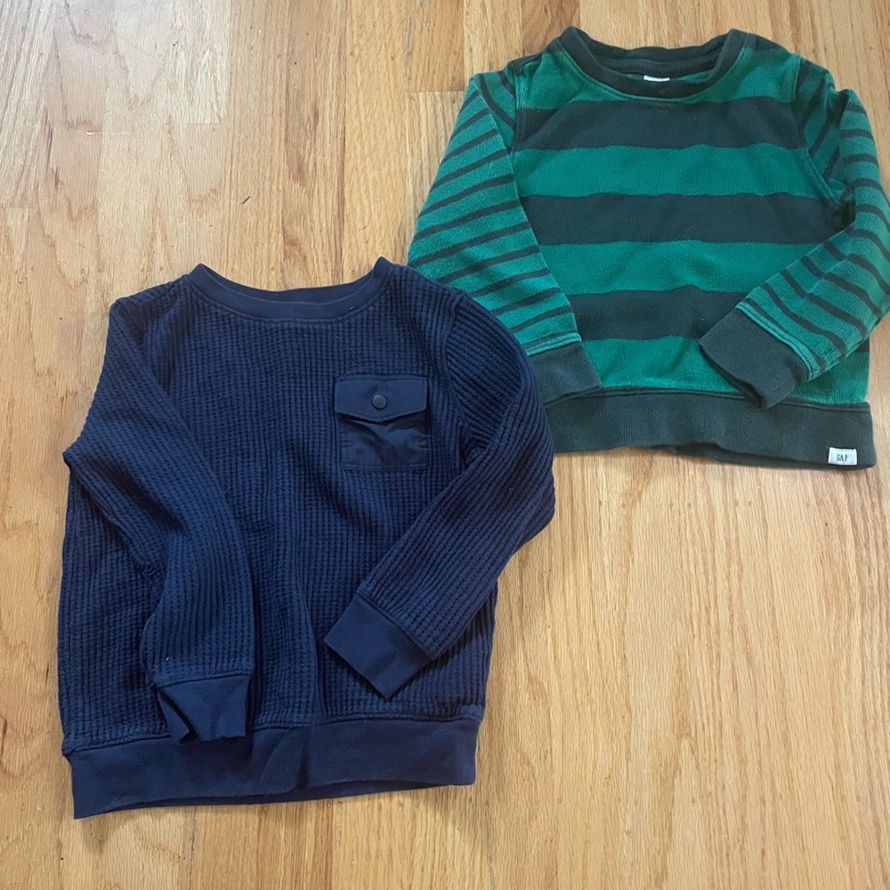 GUC GAP/Old Navy Thermal Long Sleeve Shirts Toddler sz 5T